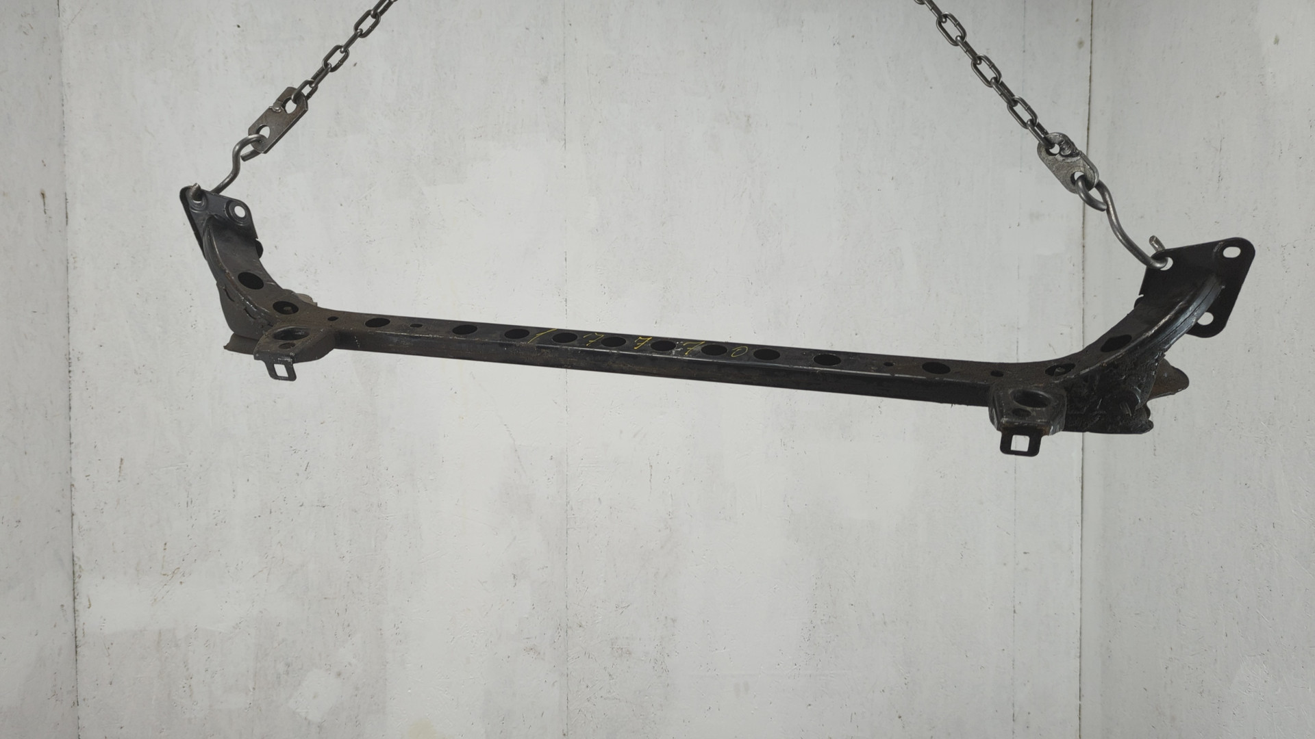 Балка подрадиаторная