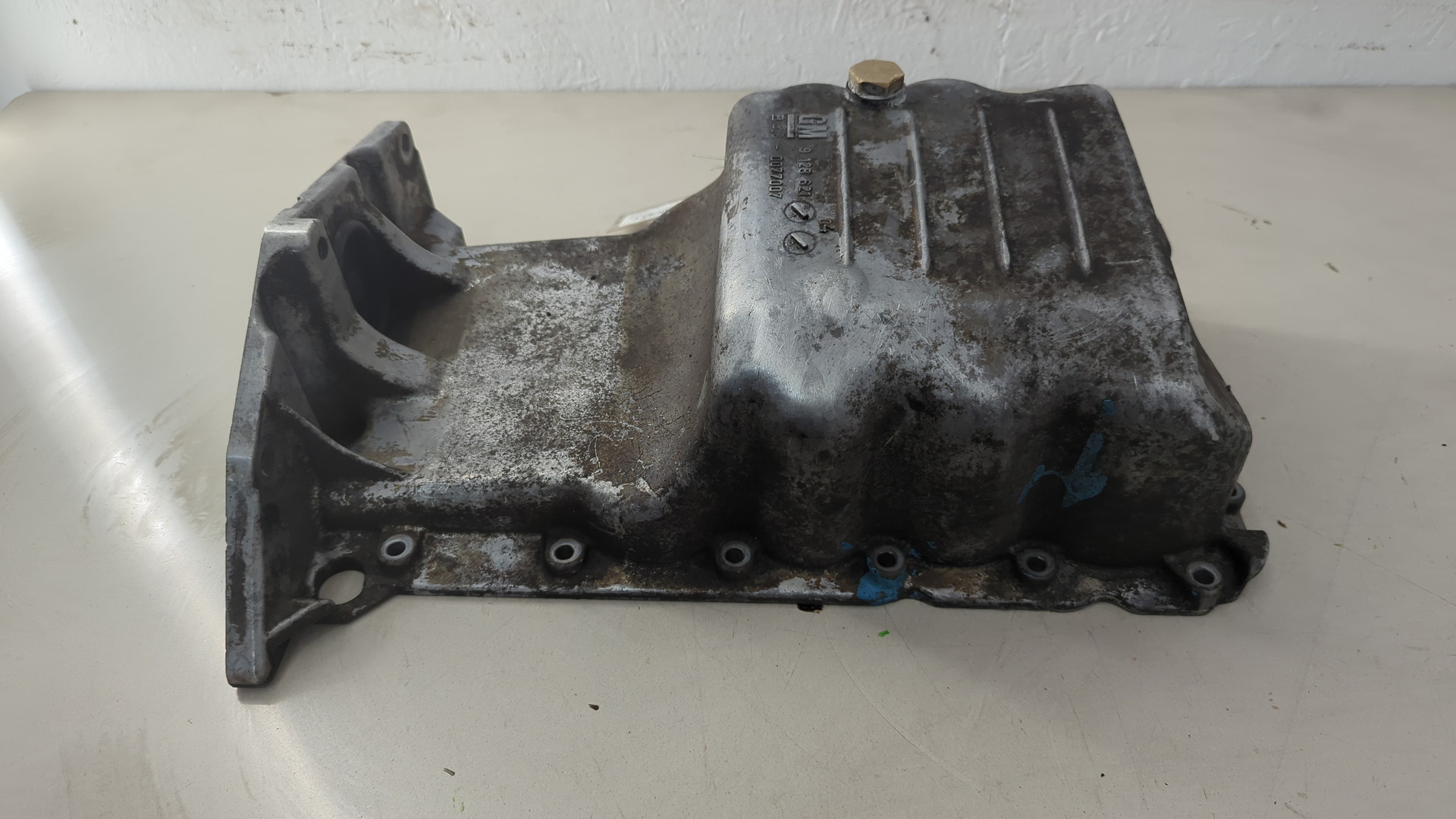 Поддон масляный двигателя (картер)