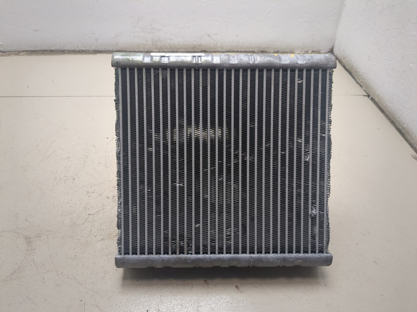 Радиатор кондиционера / конденсер
