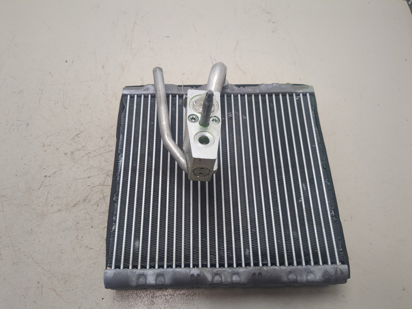 Радиатор кондиционера / конденсер