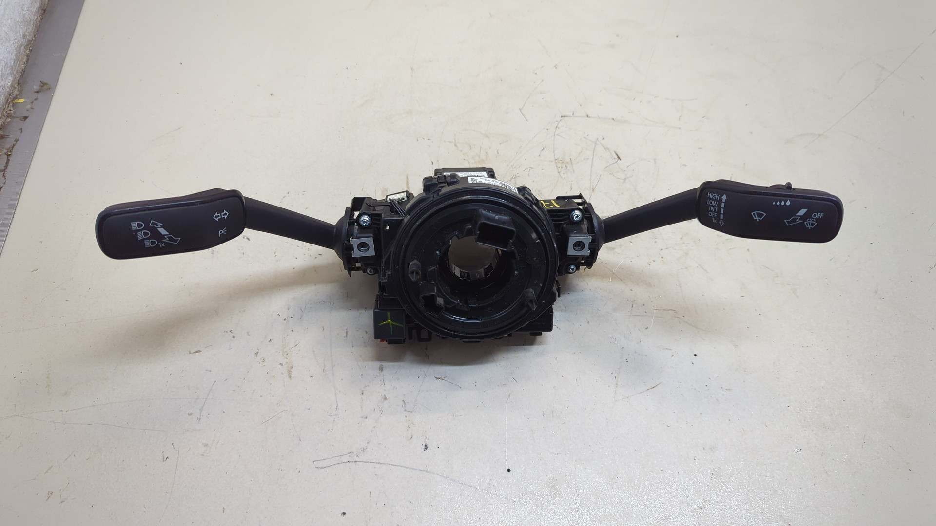 Переключатель подрулевой