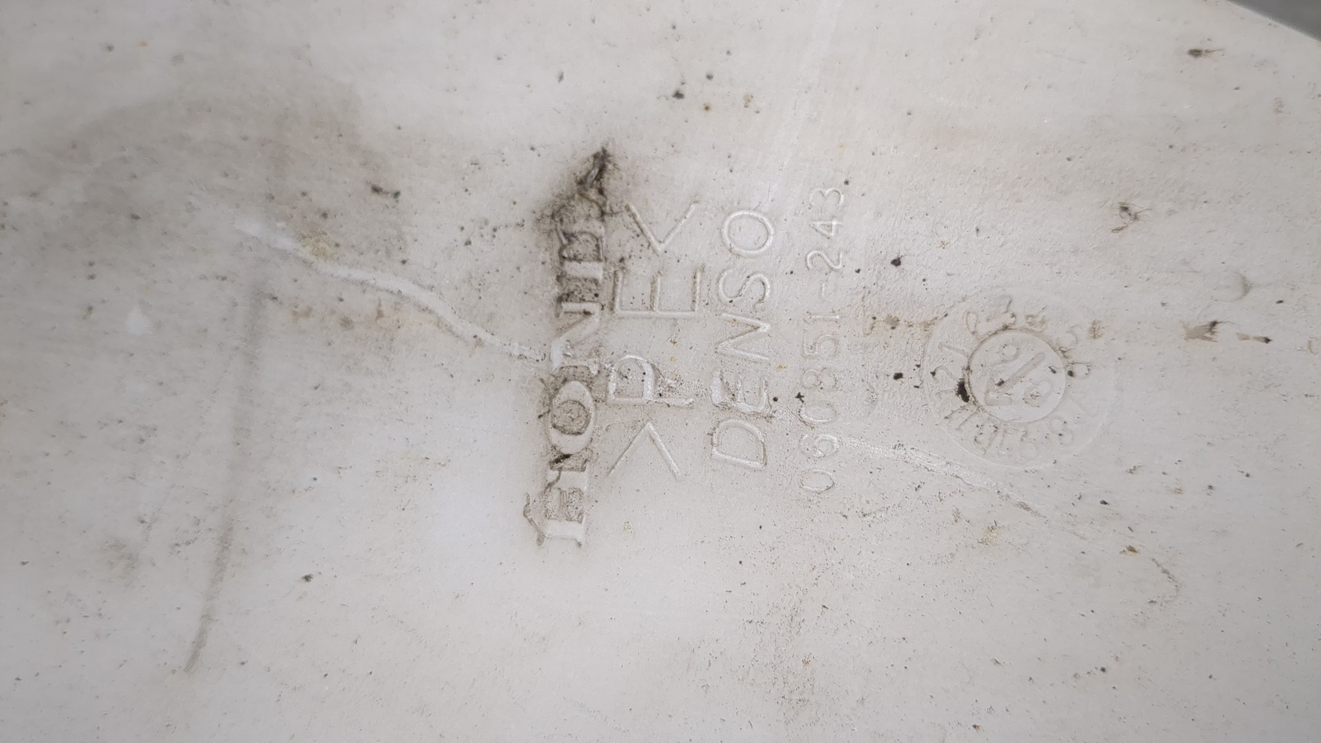 Бачок омывателя лобового стекла