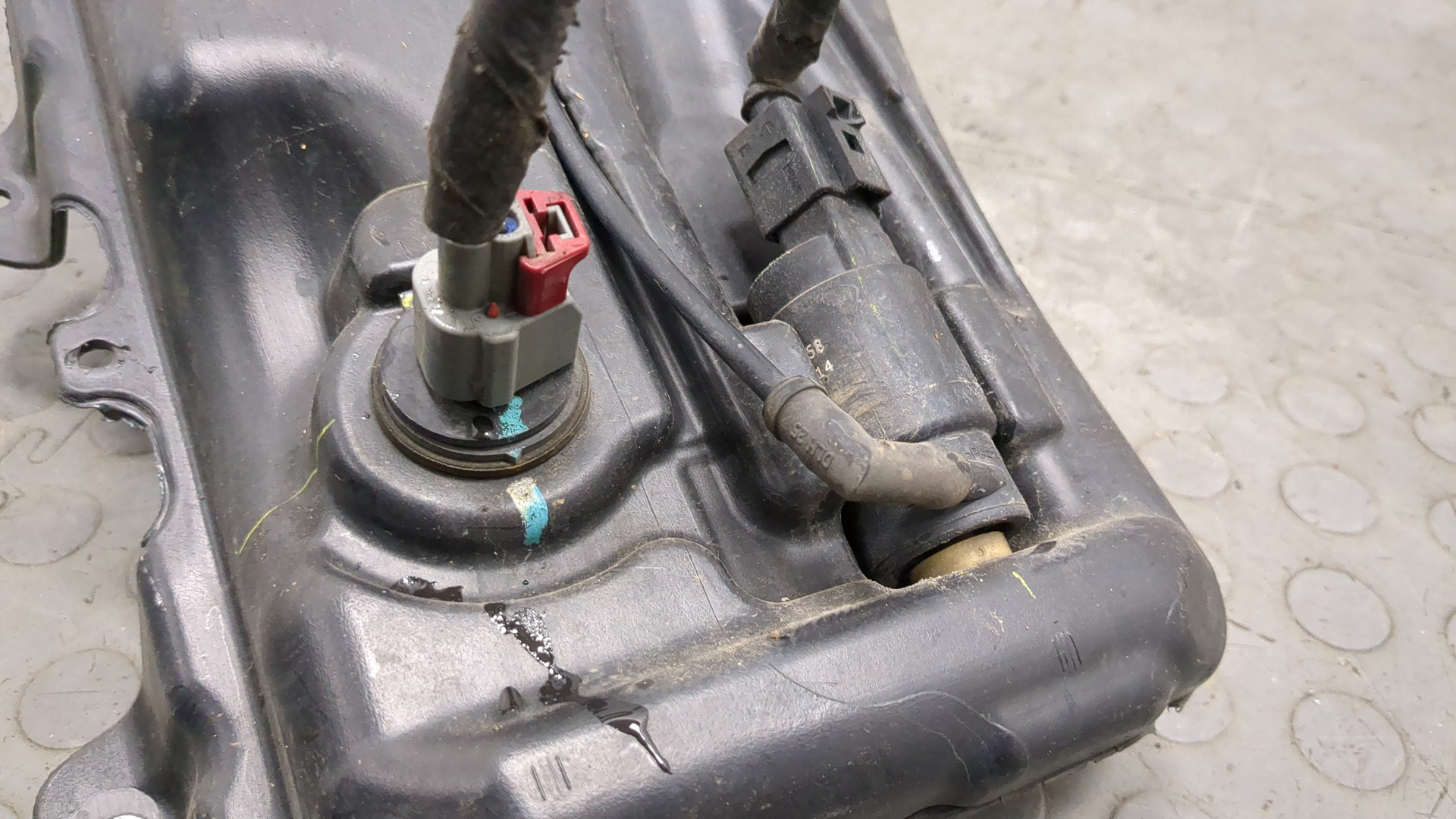 Бачок омывателя лобового стекла