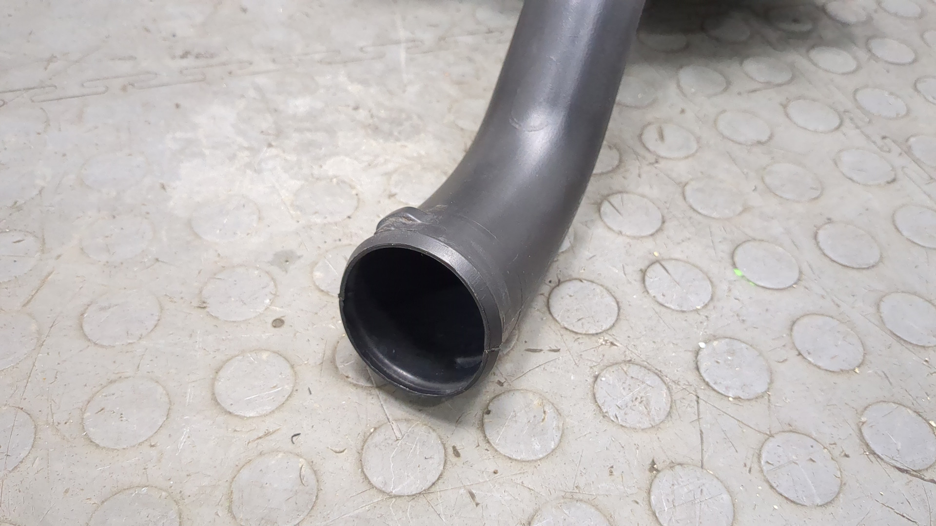 Бачок омывателя лобового стекла