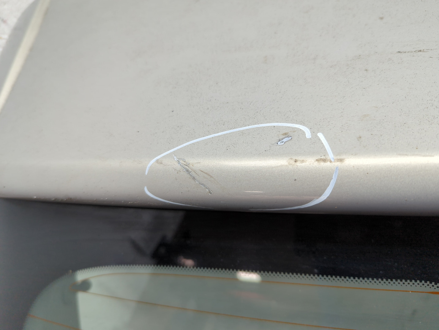 Дверь багажника