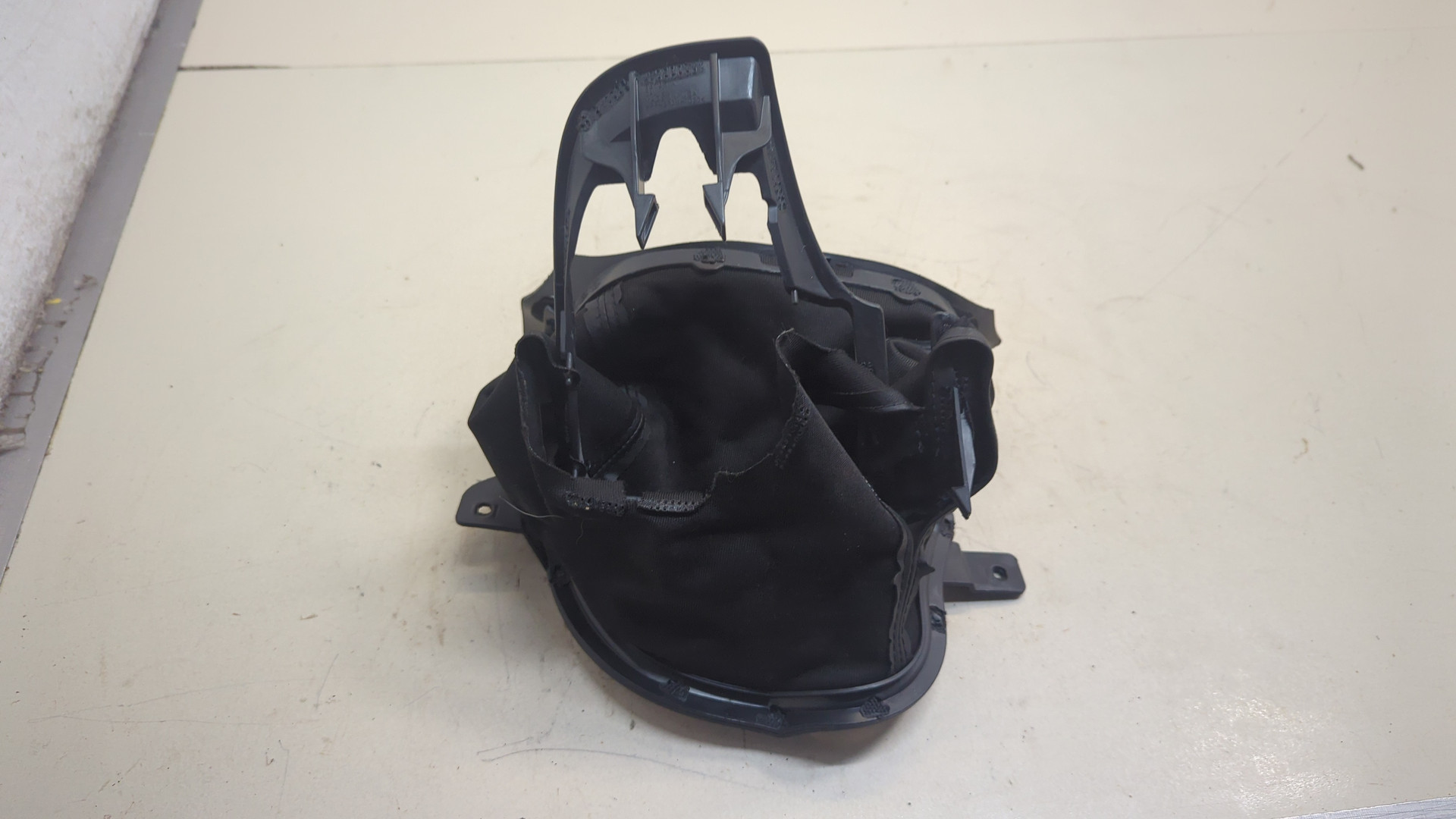 Кожух рулевой колонки