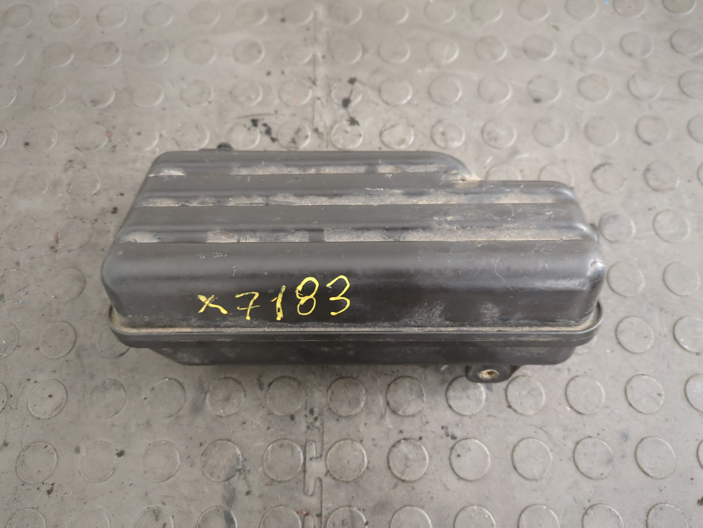 Резонатор воздушного фильтра