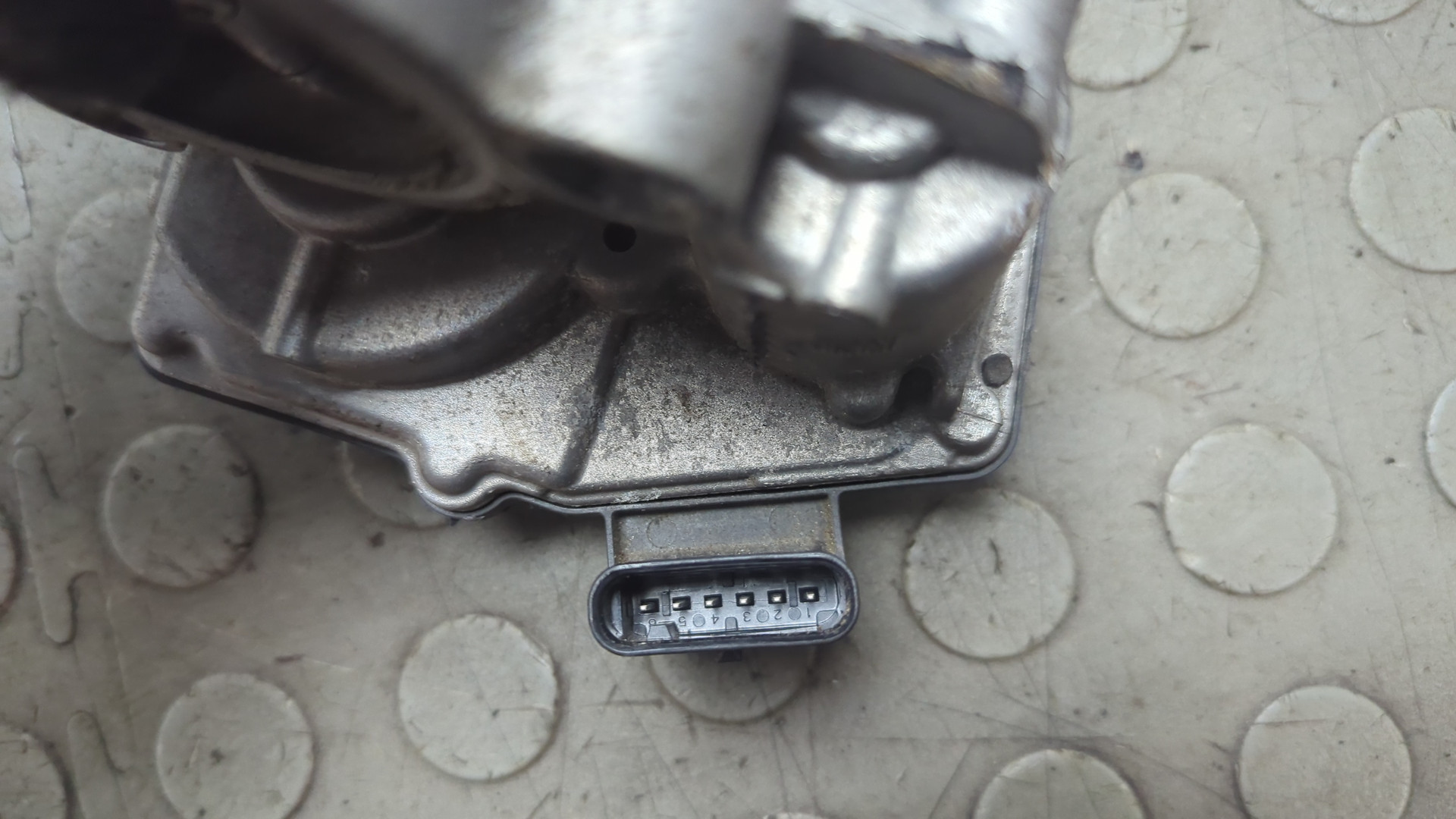 Заслонка дроссельная электрическая