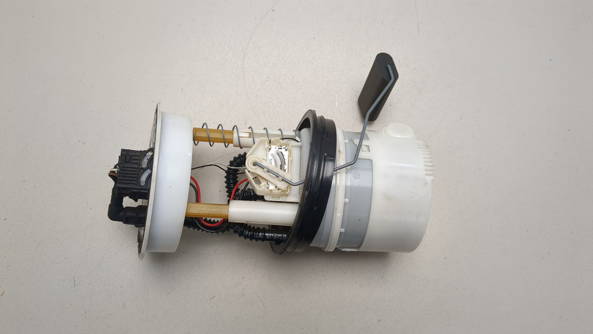 Насос топливный электрический