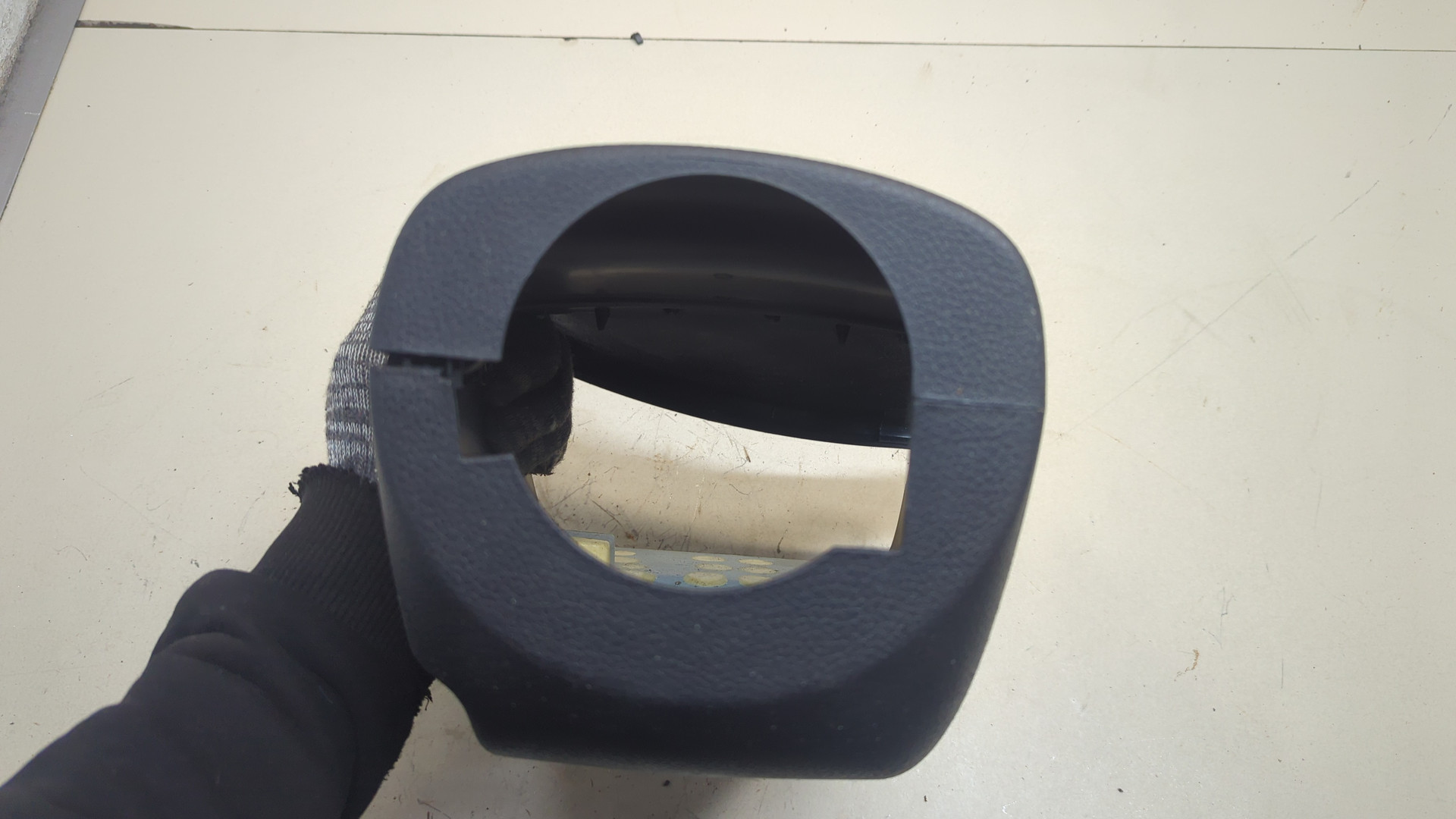 Кожух рулевой колонки