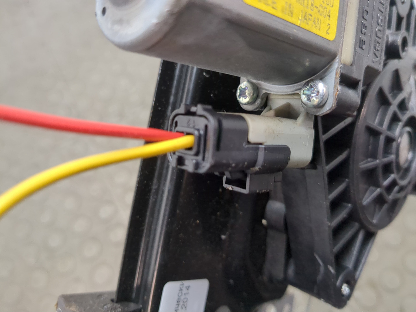 Стеклоподъемник электр. передний левый