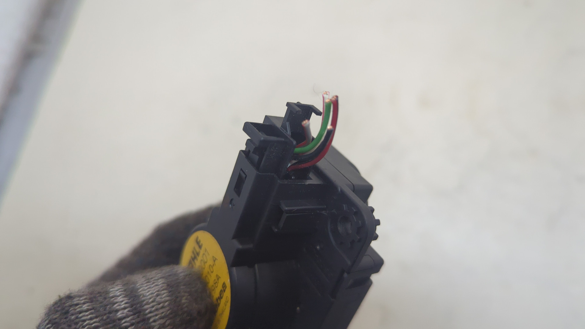 Моторчик заслонки печки