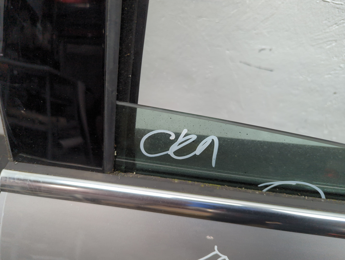 Дверь задняя левая