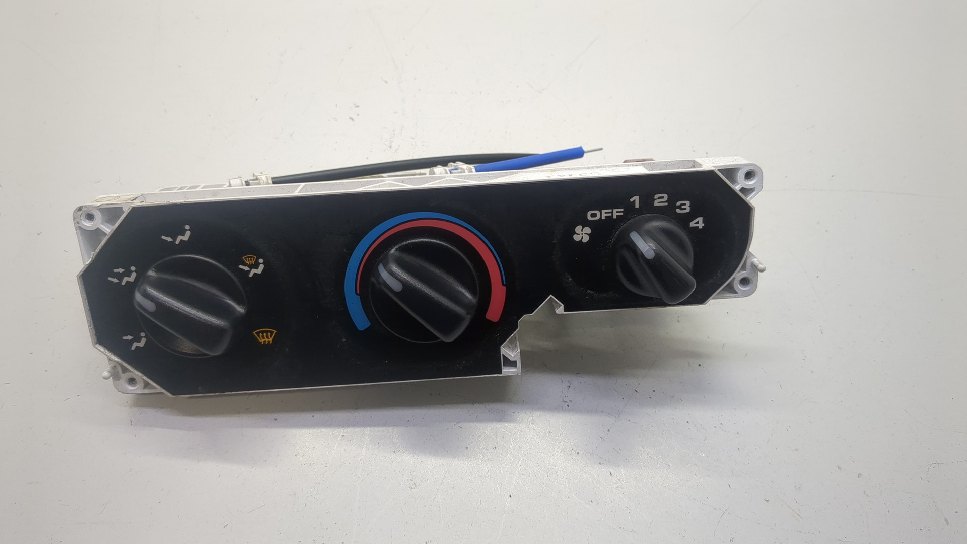 Переключатель отопителя