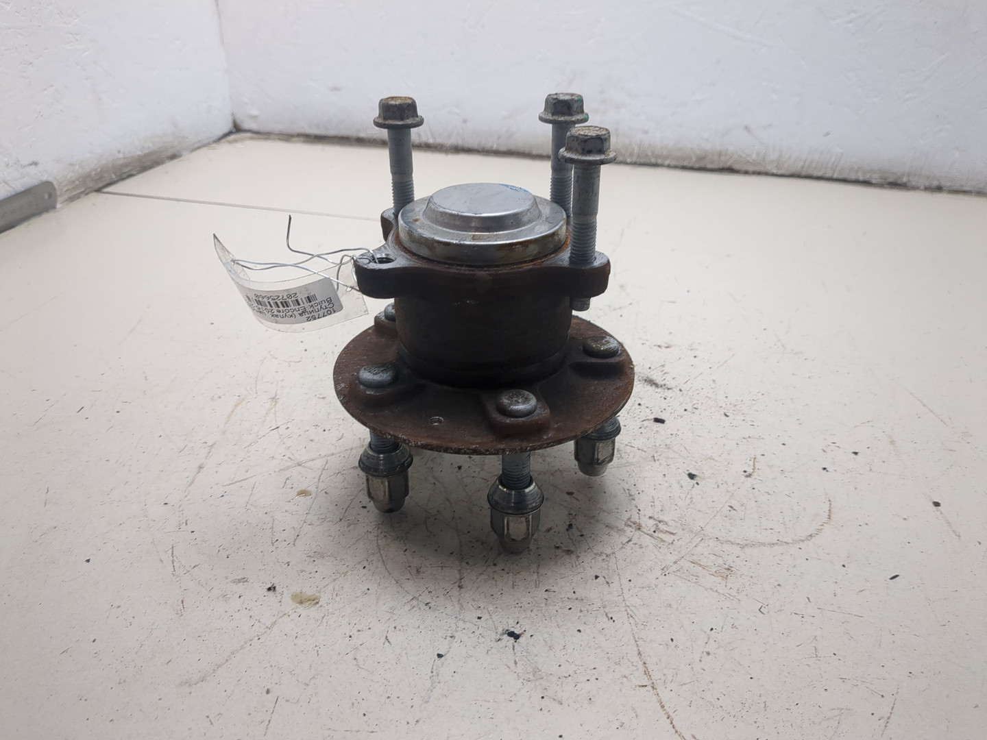 Кулак поворотный задний левый