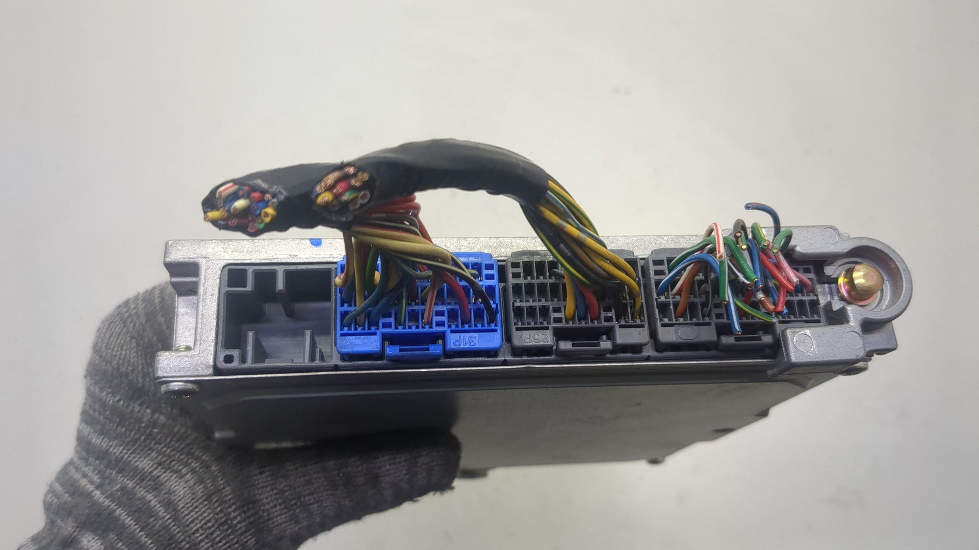 Блок управления двигателем