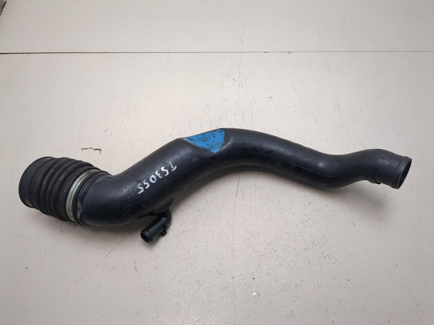 Патрубок воздушного фильтра