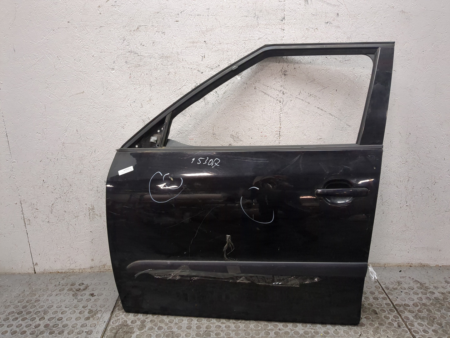Дверь передняя левая