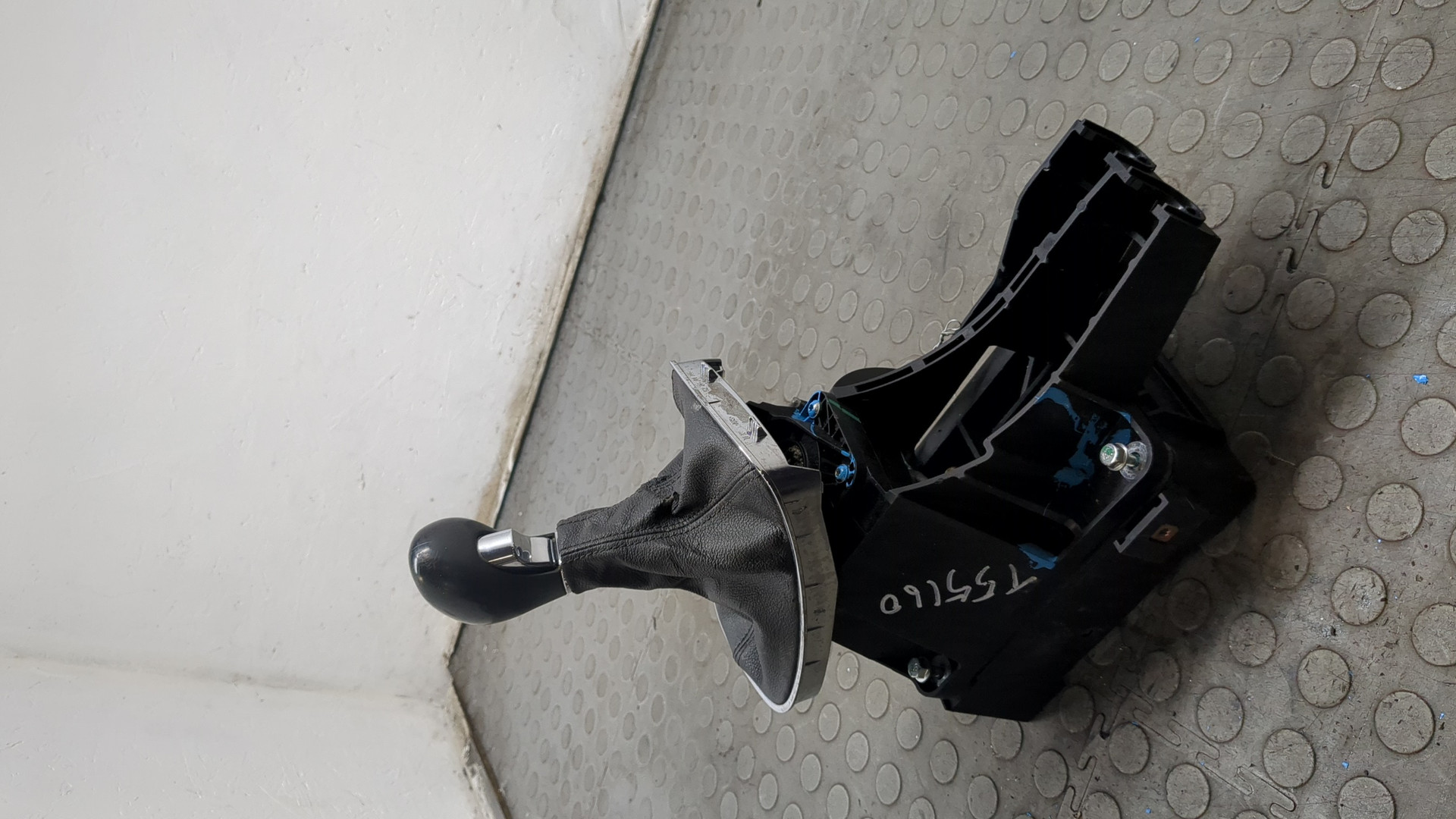 Кулиса МКПП / АКПП