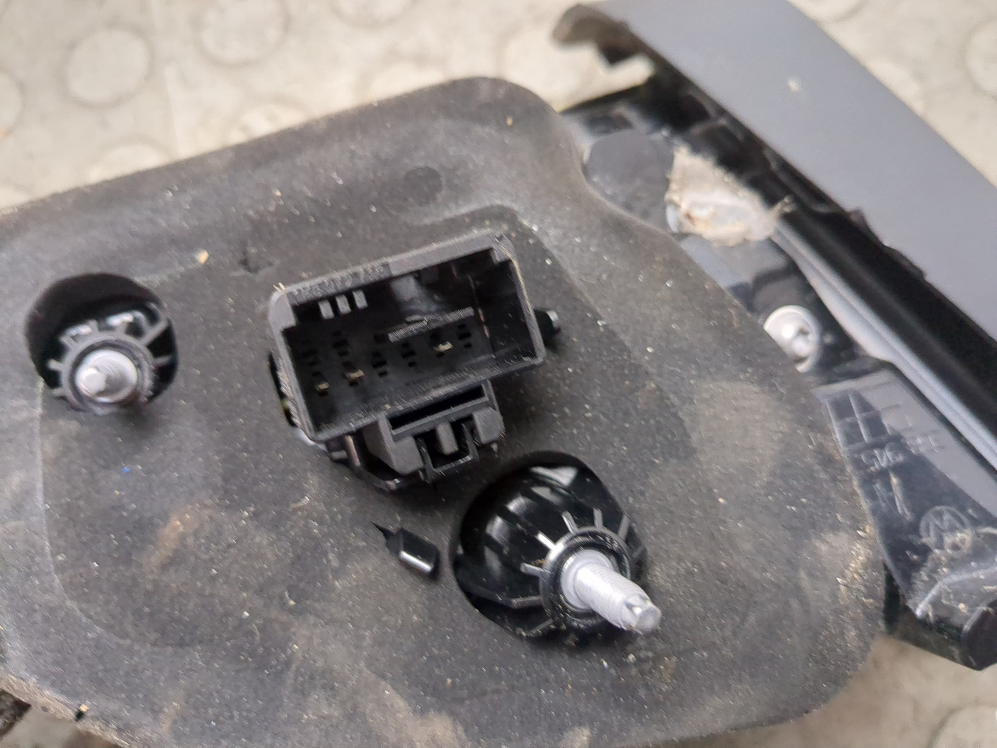 Фонарь задний внутренний правый