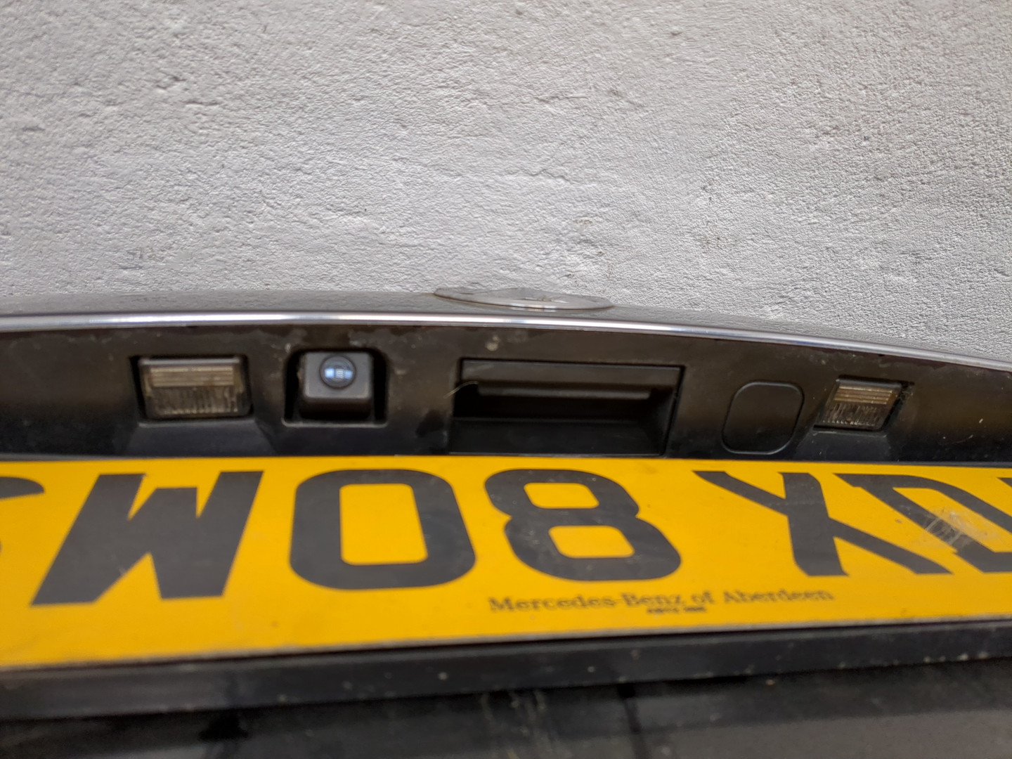 Дверь багажника