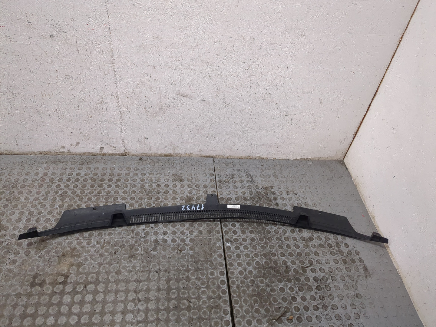 Решетка стеклоочистителей (Жабо)