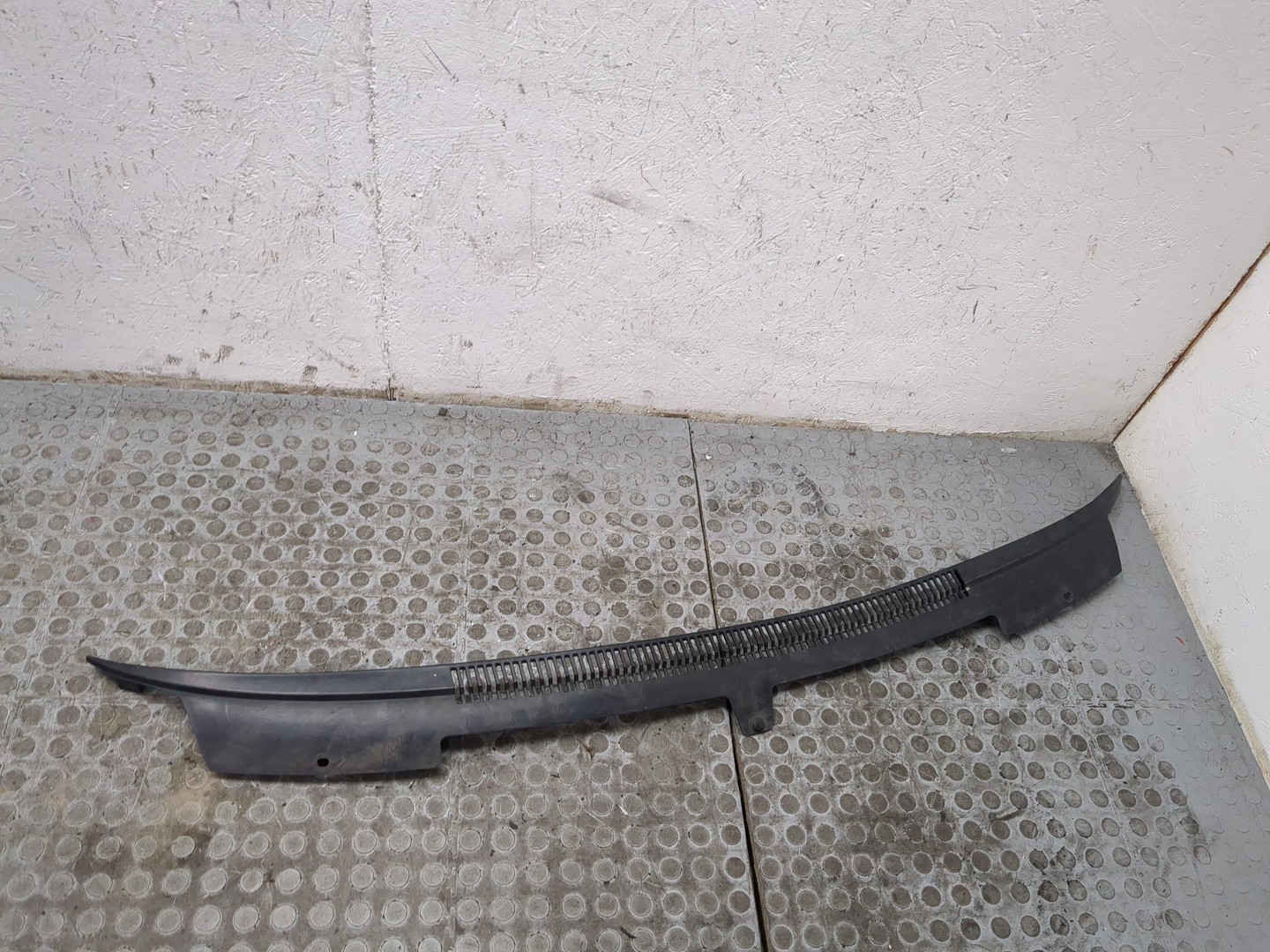 Решетка стеклоочистителей (Жабо)