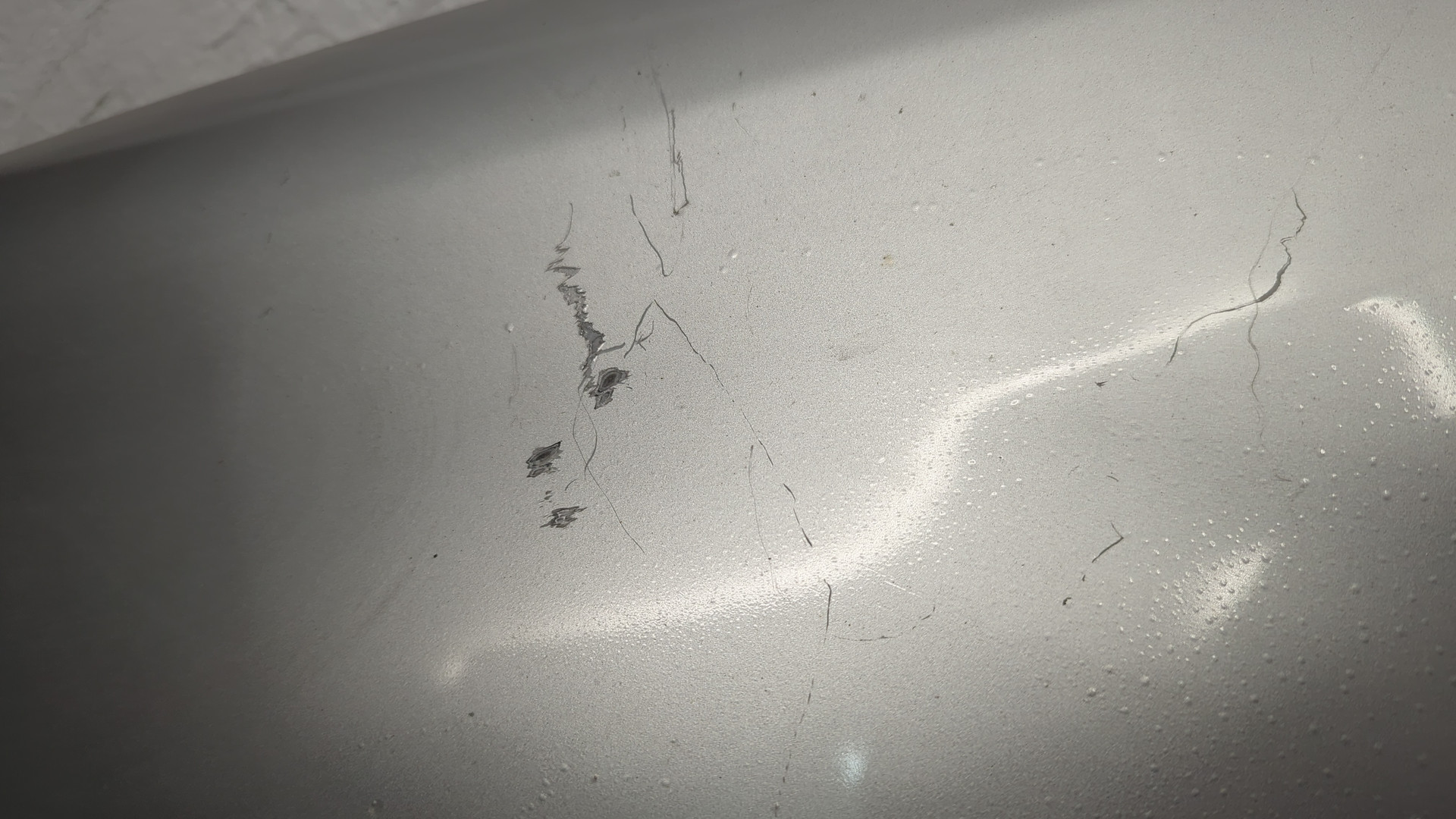 Крыло переднее правое