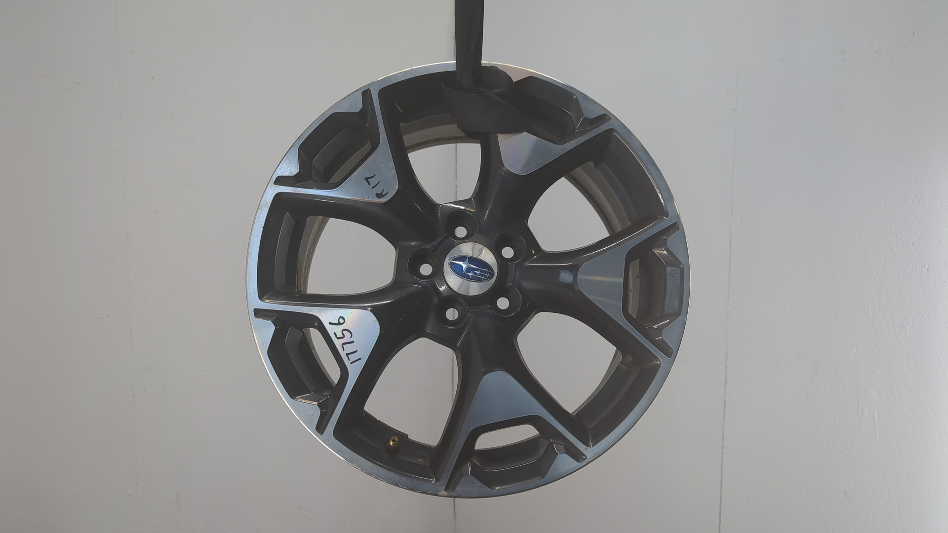 Диск колесный литой легкий сплав