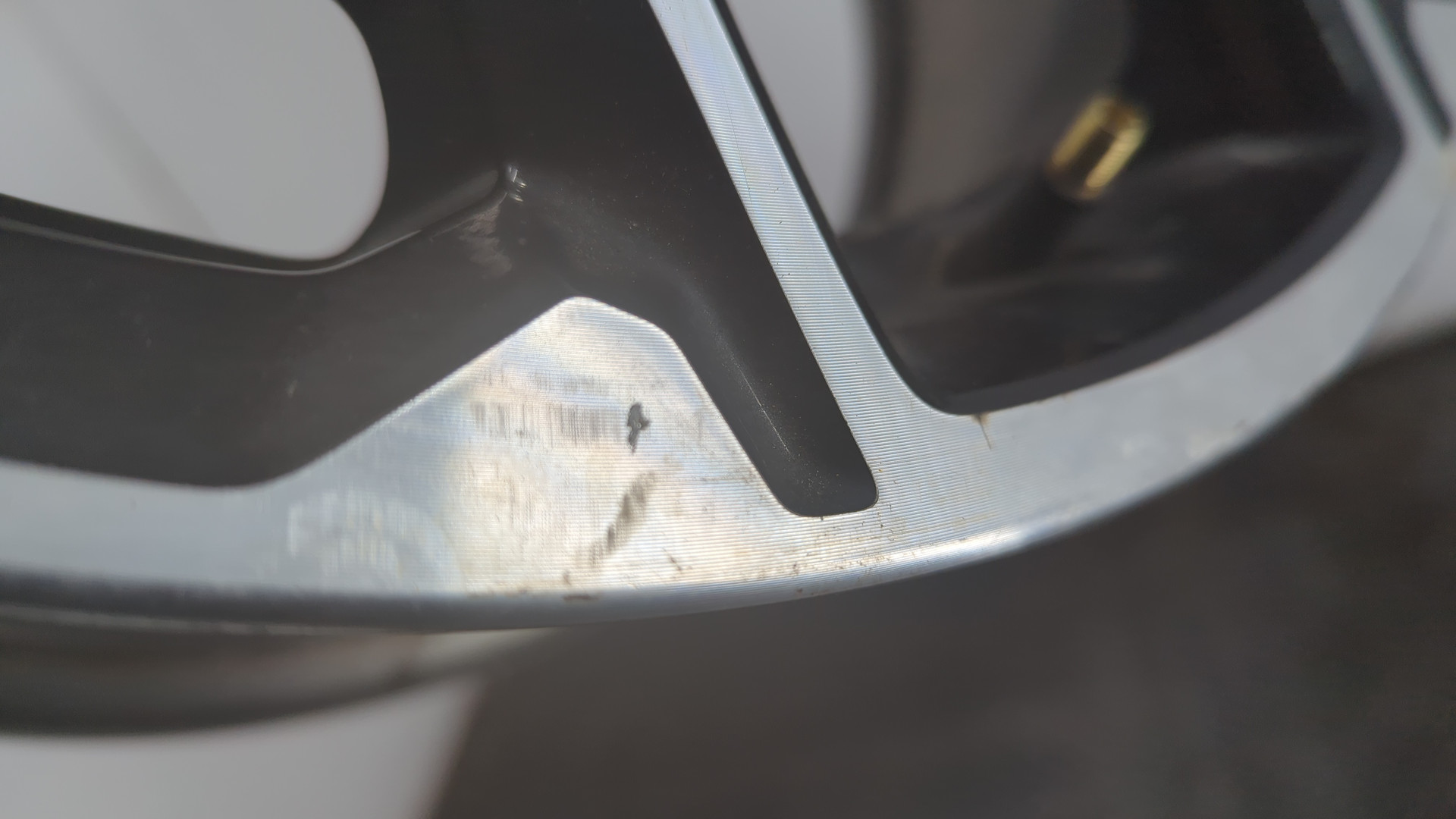 Диск колесный литой легкий сплав