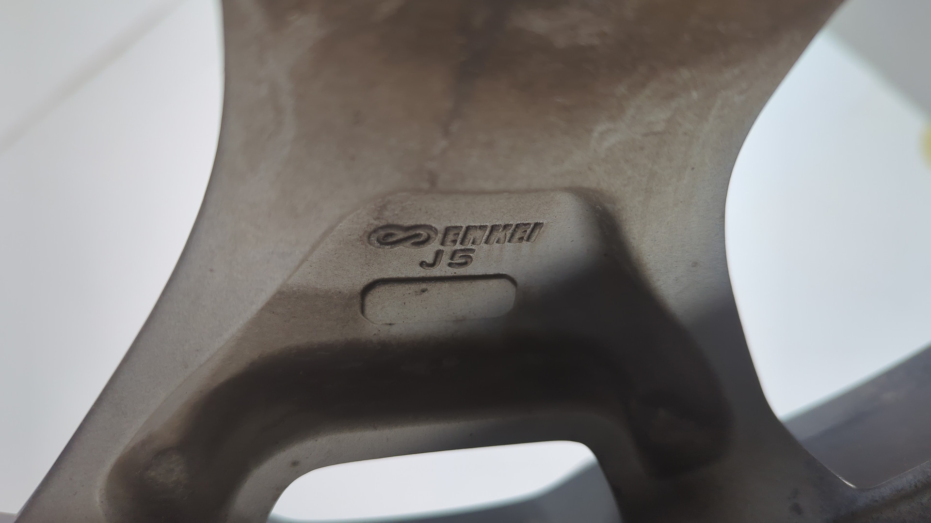 Диск колесный литой легкий сплав