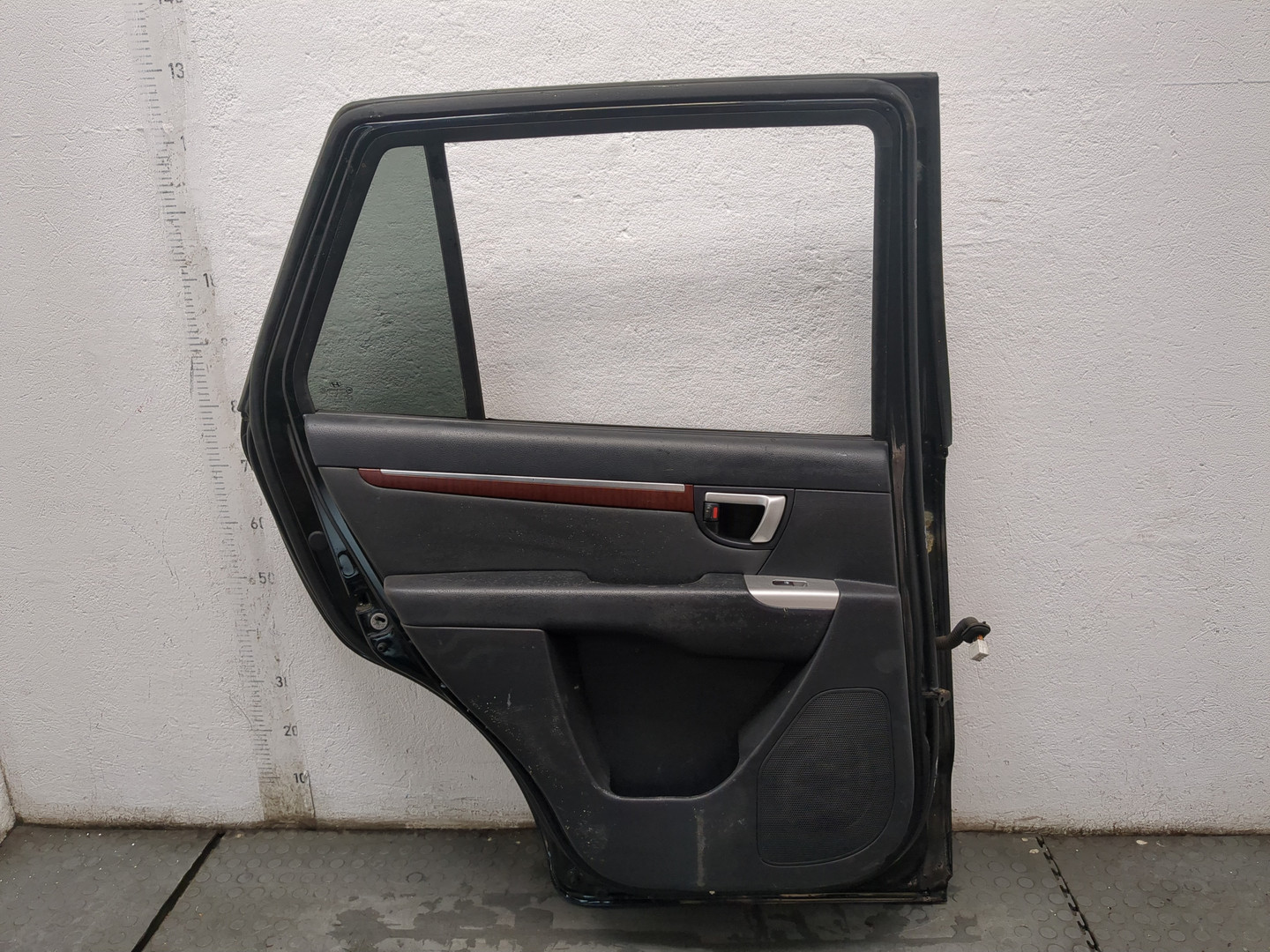 Дверь задняя левая