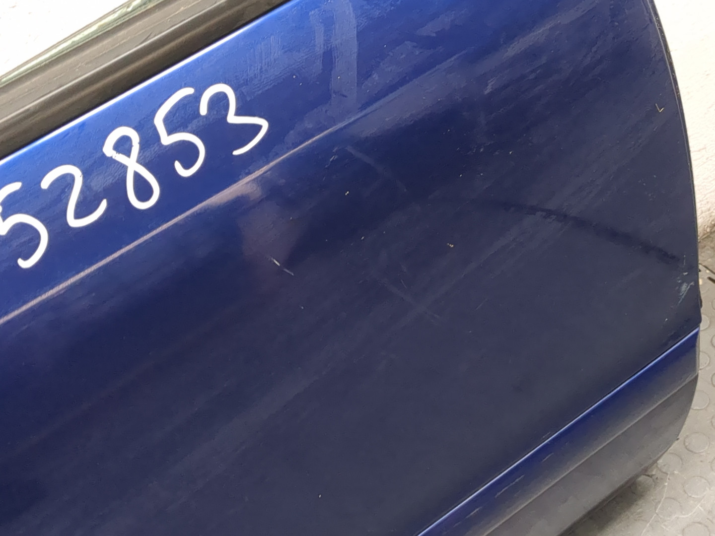 Дверь задняя правая