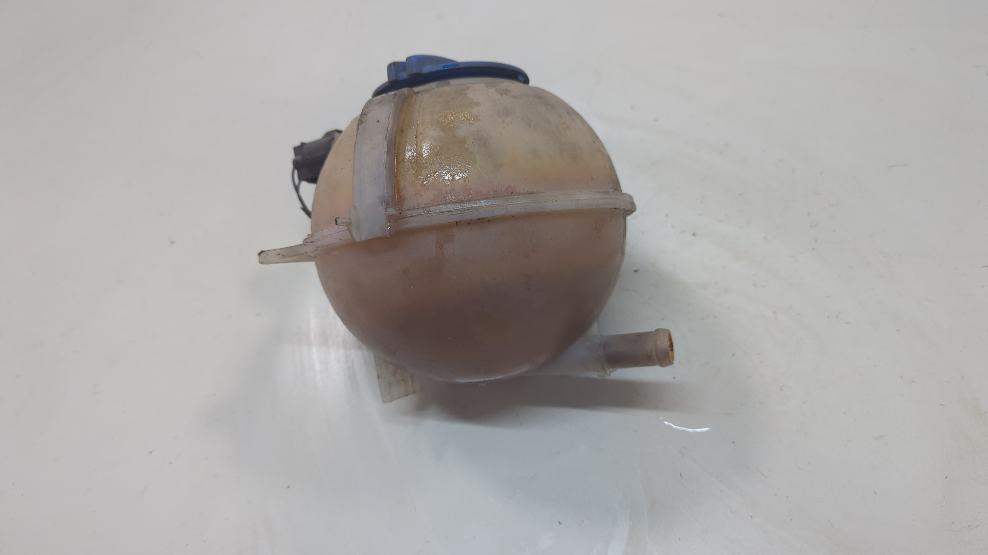 Бачок расширительный