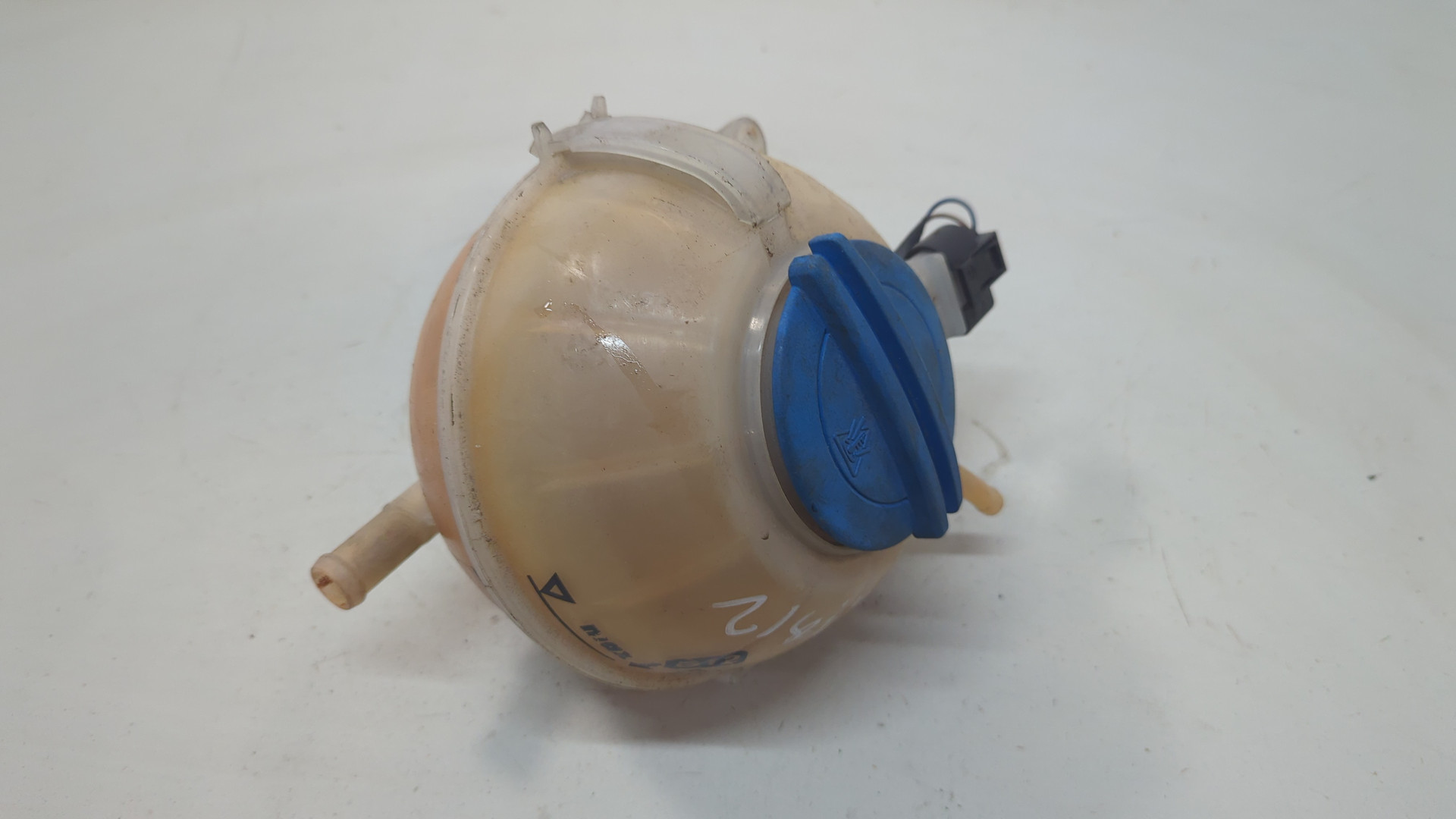 Бачок расширительный