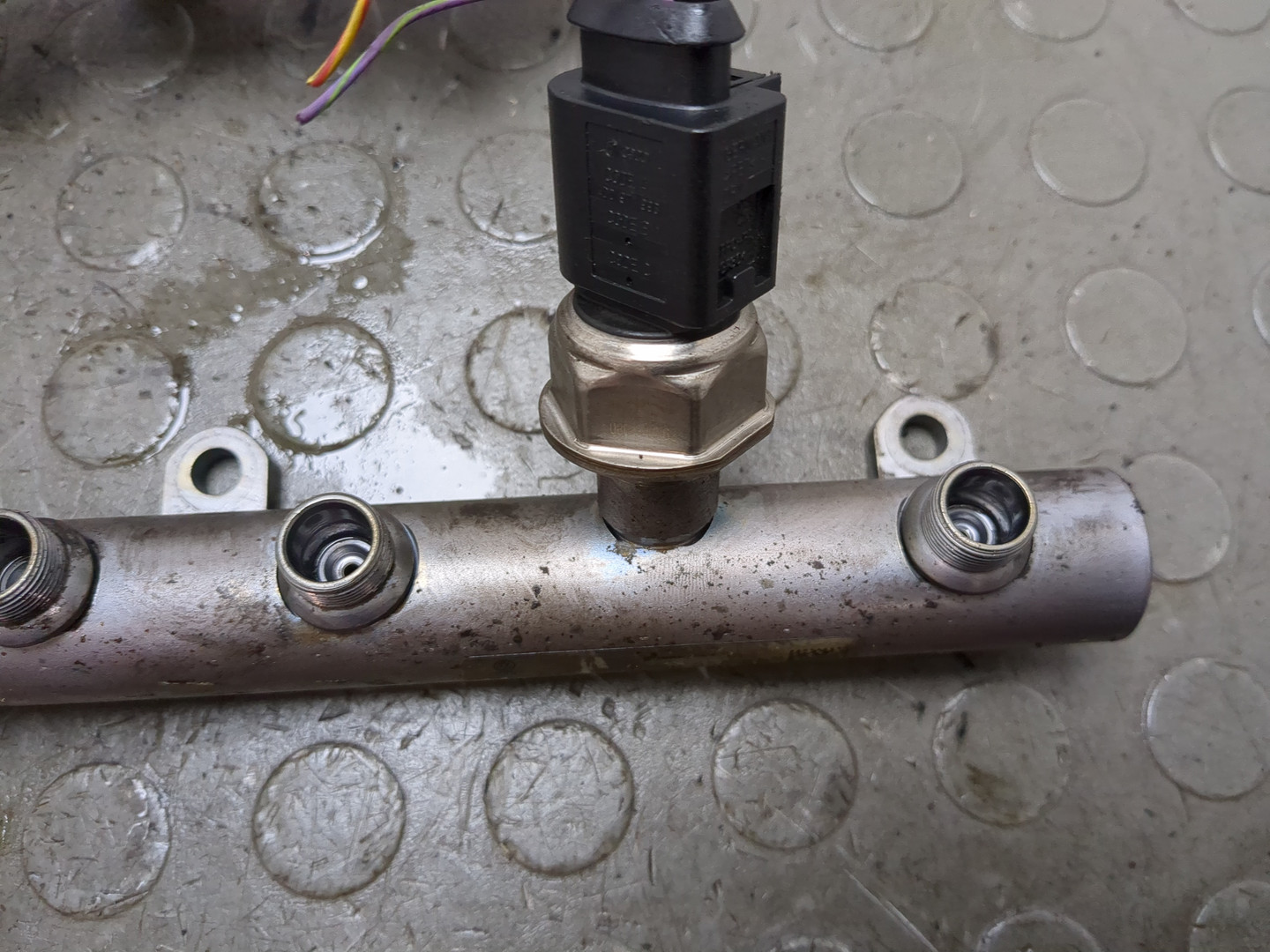 Рейка топливная (рампа)