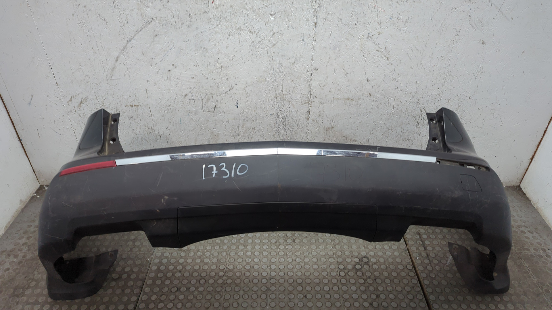 Бампер задний