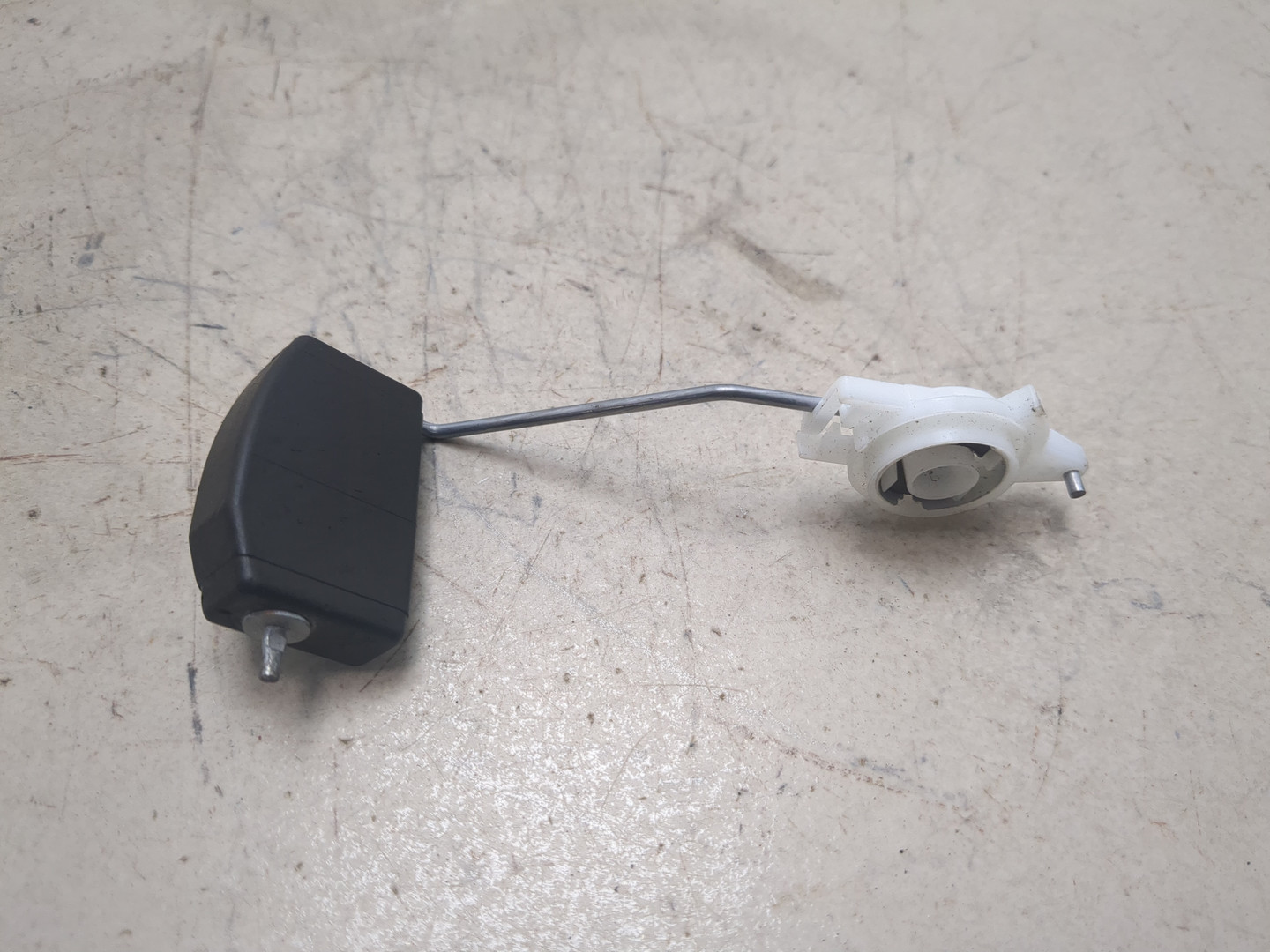 Датчик уровня топлива