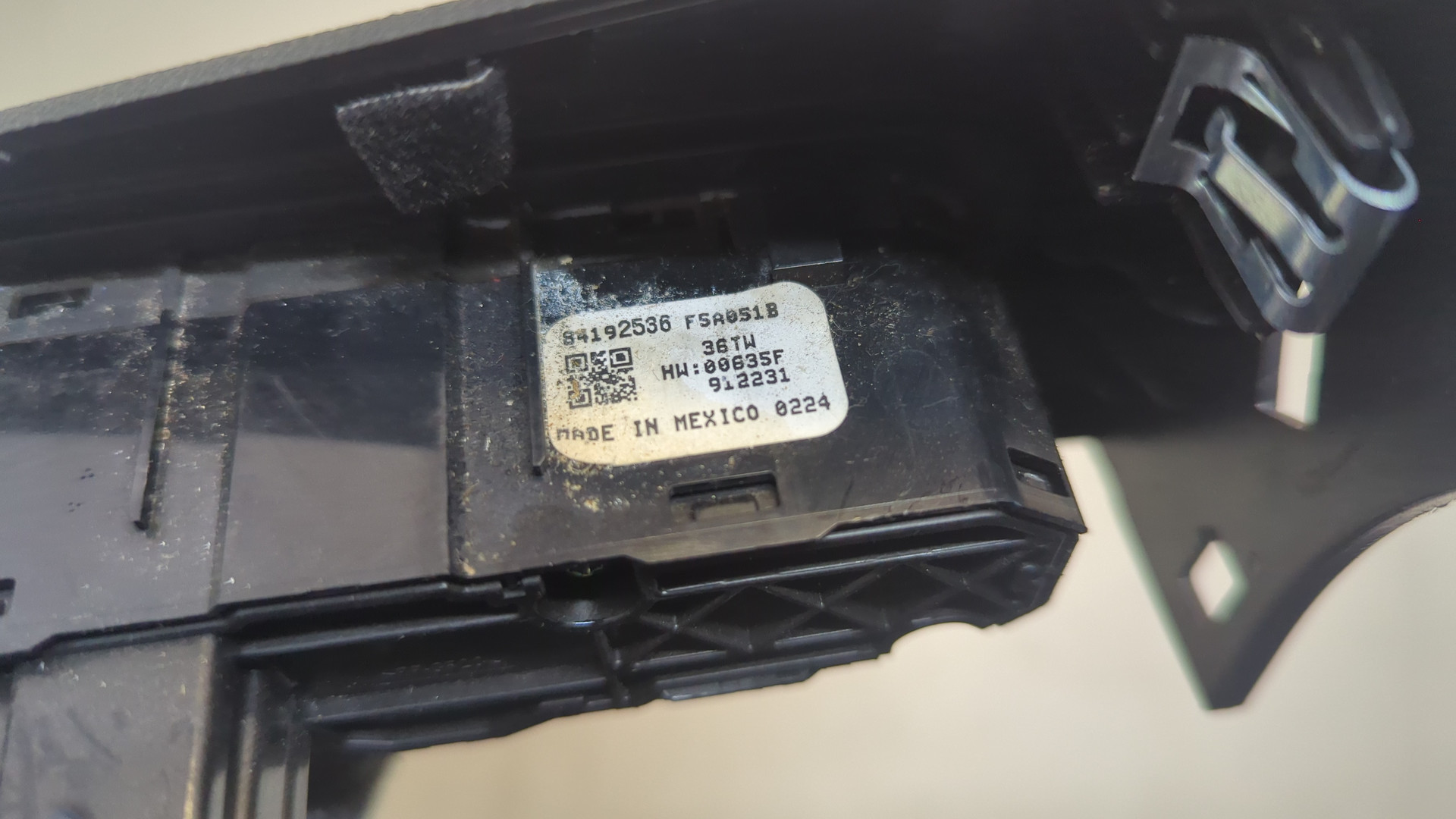 Переключатель света фар