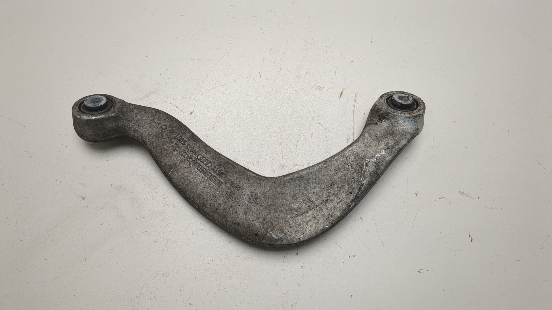 Рычаг задний правый