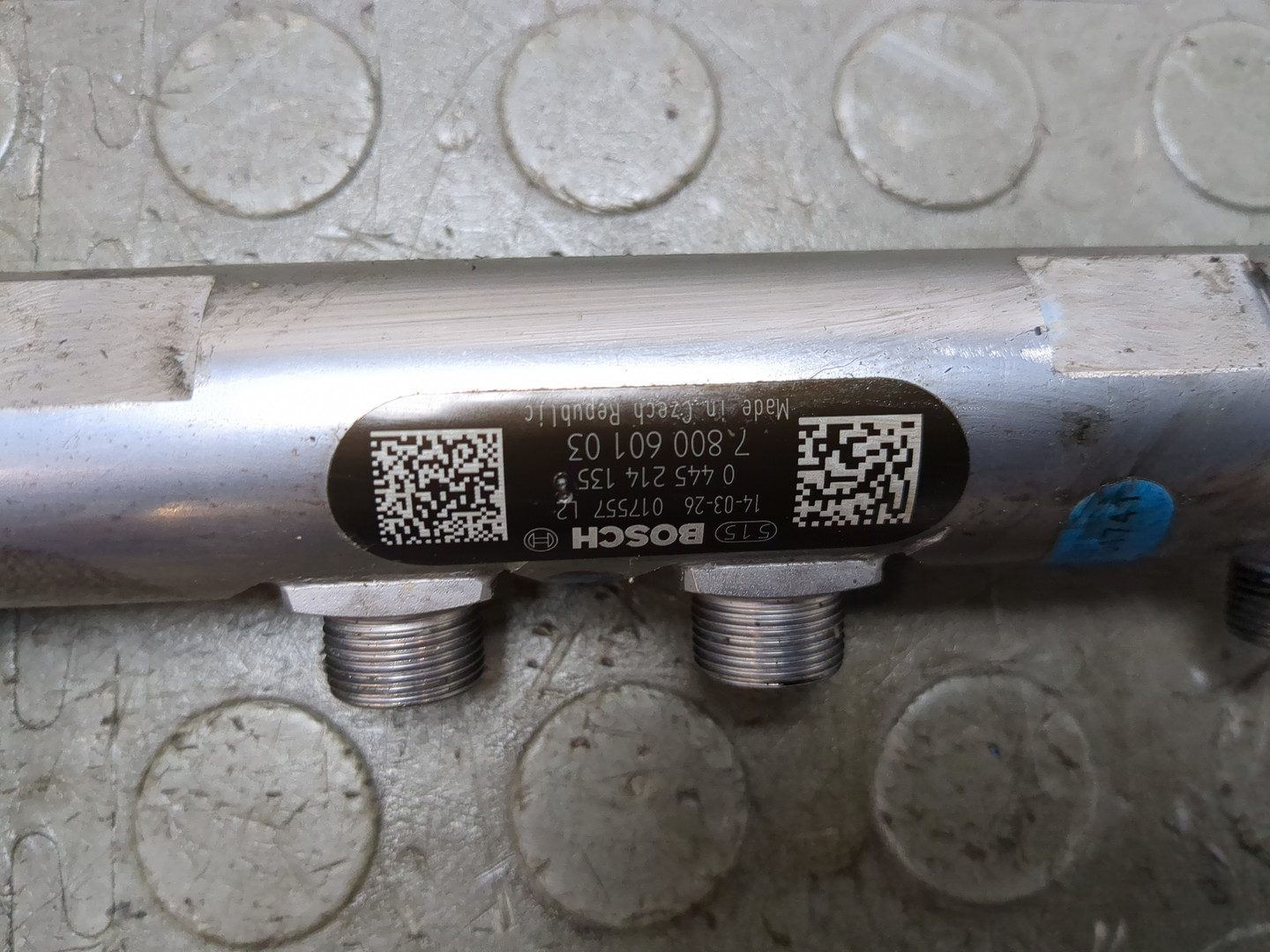 Рейка топливная (рампа)