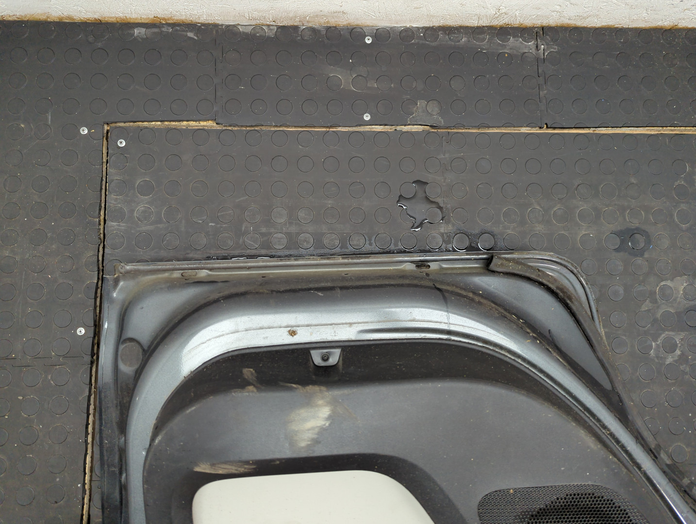 Дверь задняя левая