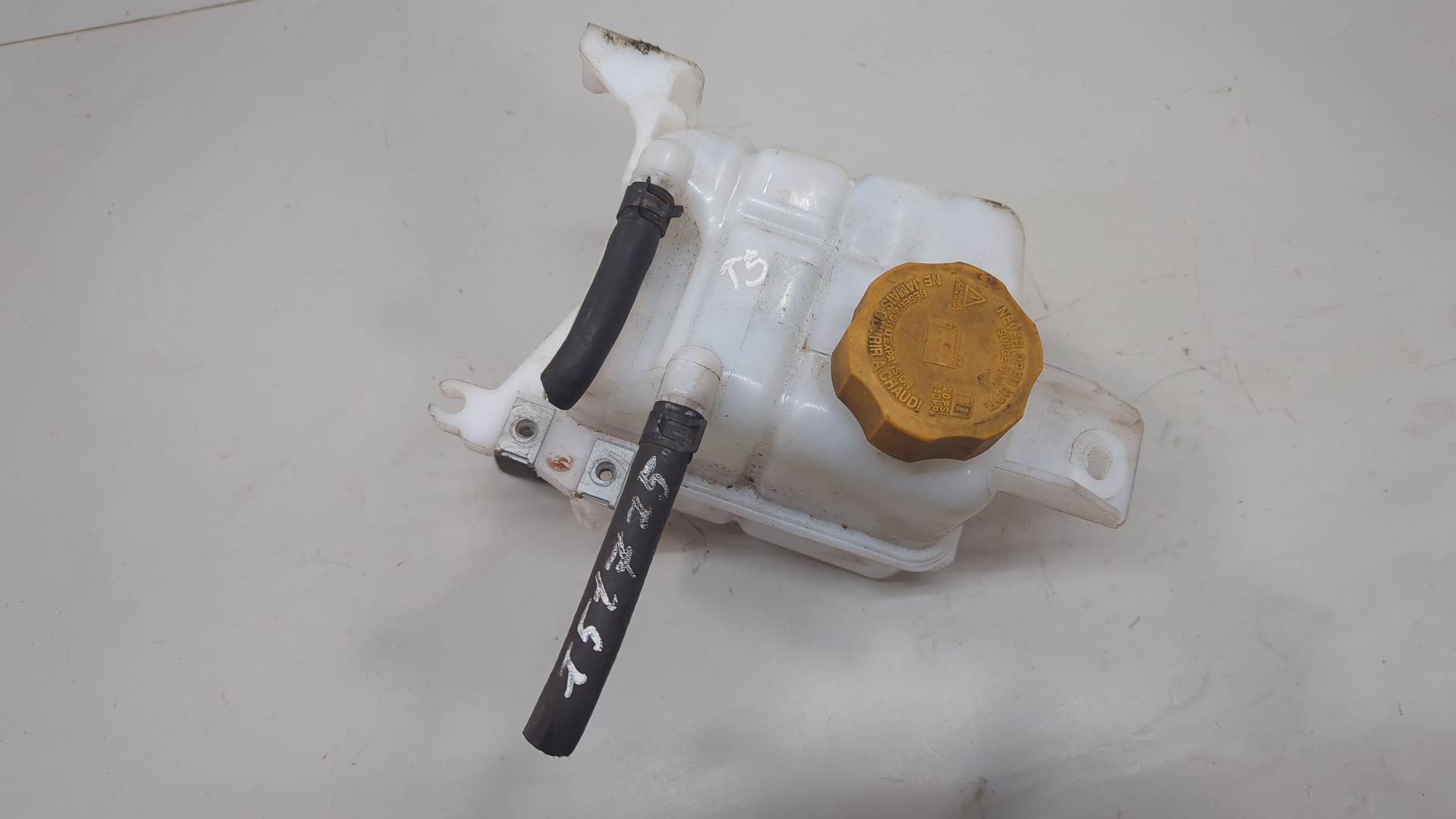 Бачок расширительный