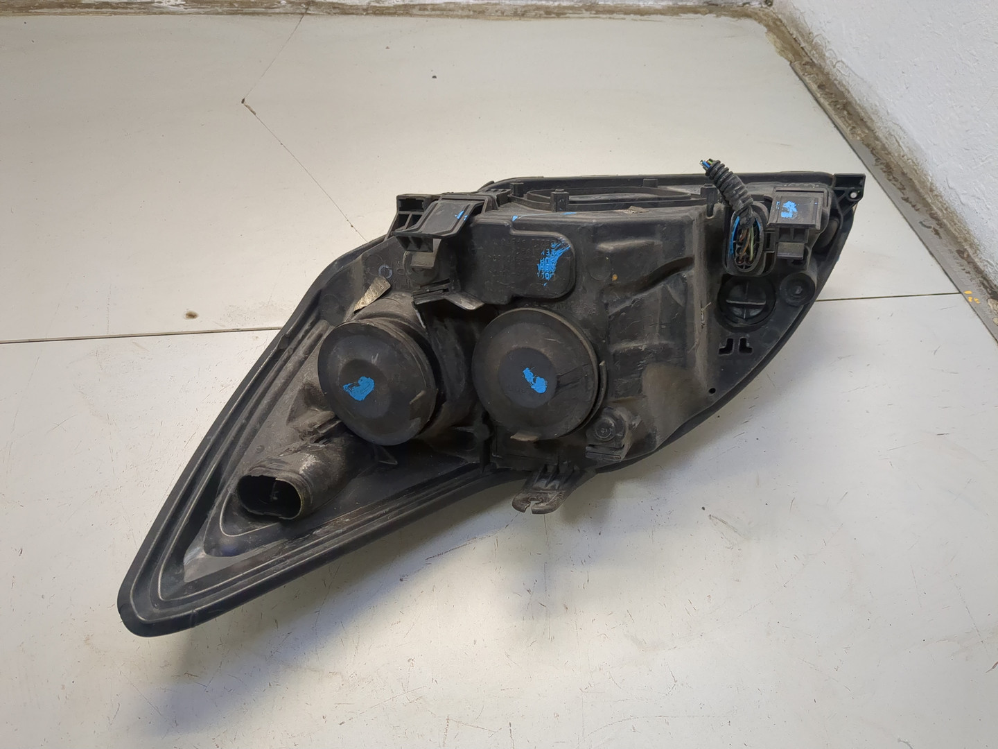 Фара правая