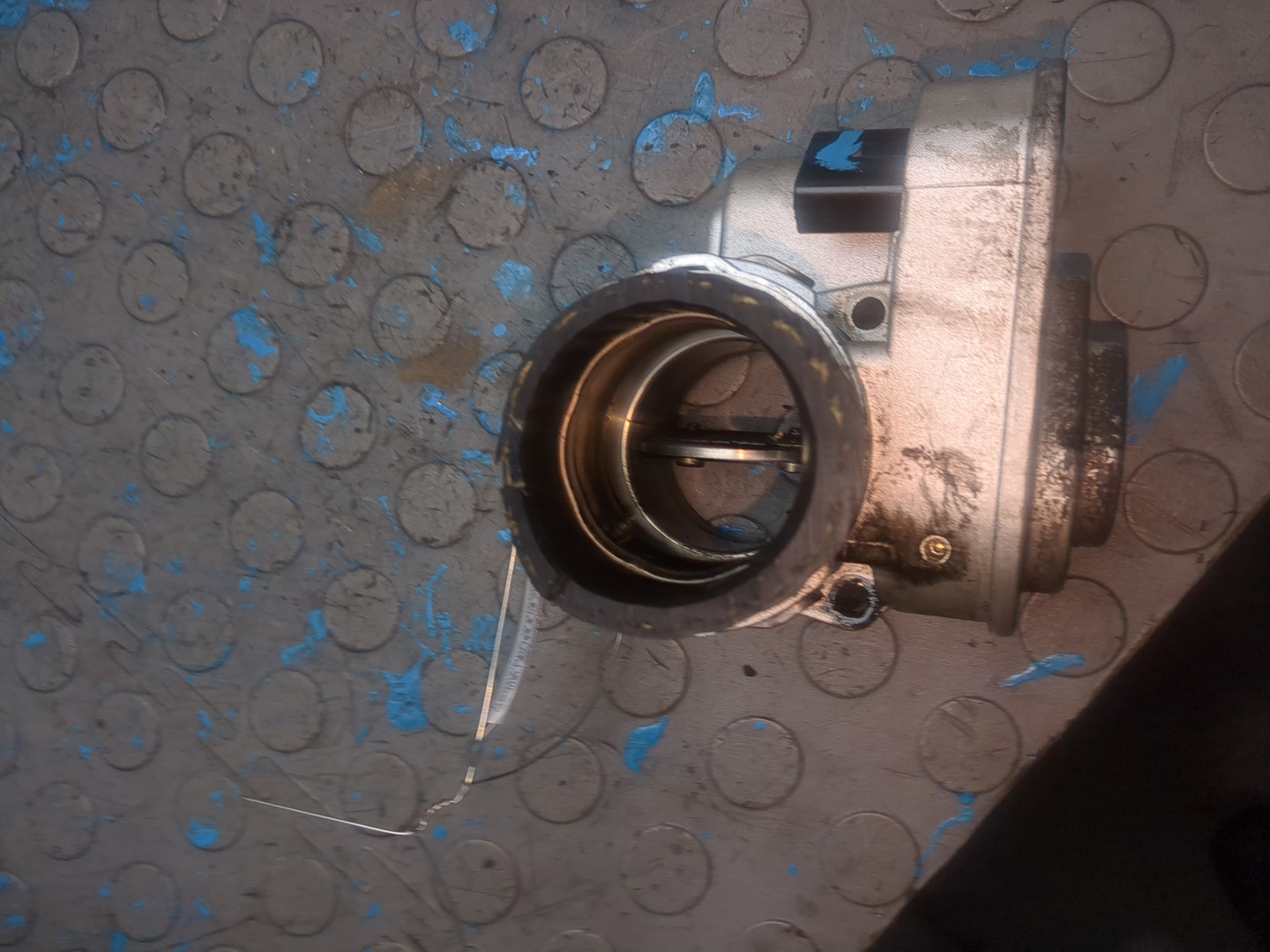 Заслонка дроссельная электрическая