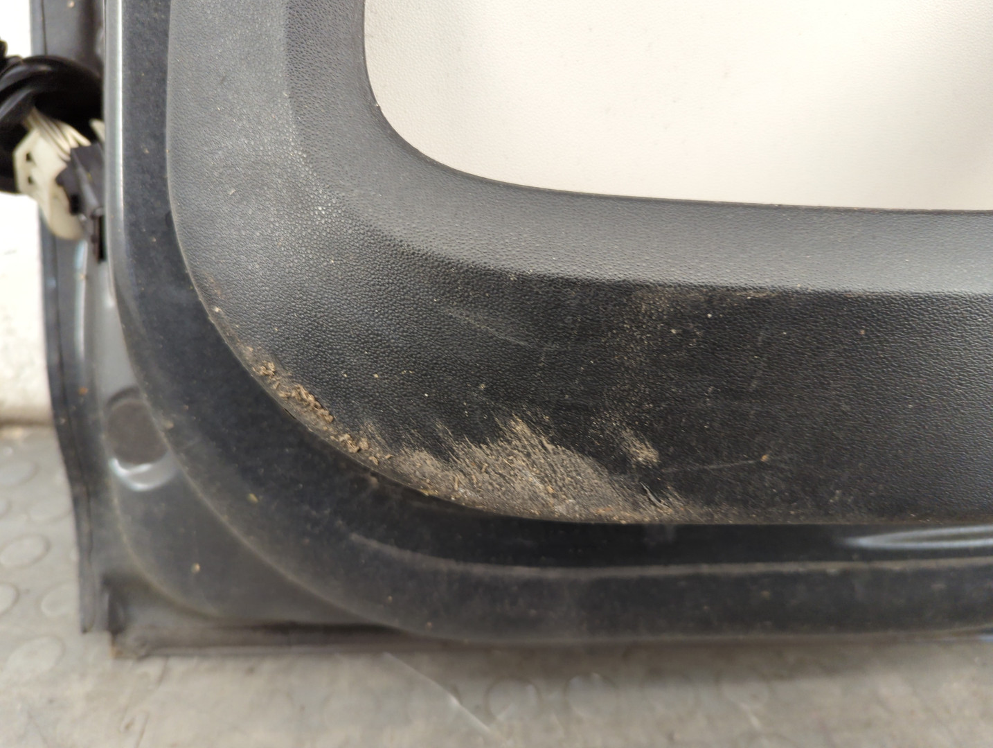 Дверь задняя правая