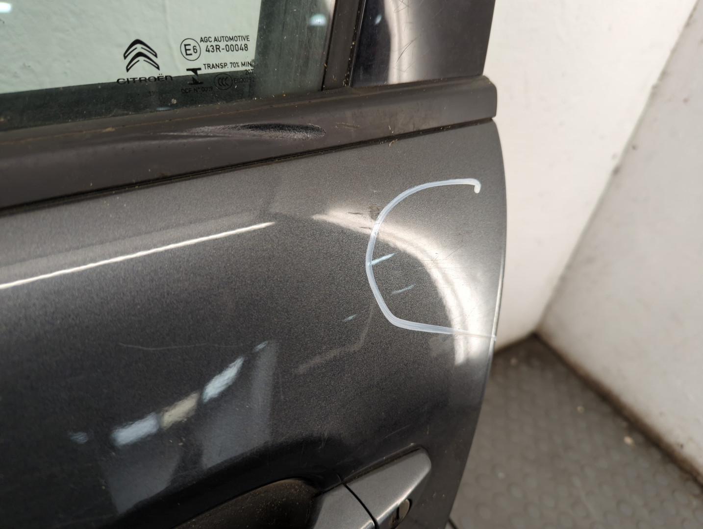 Дверь передняя левая