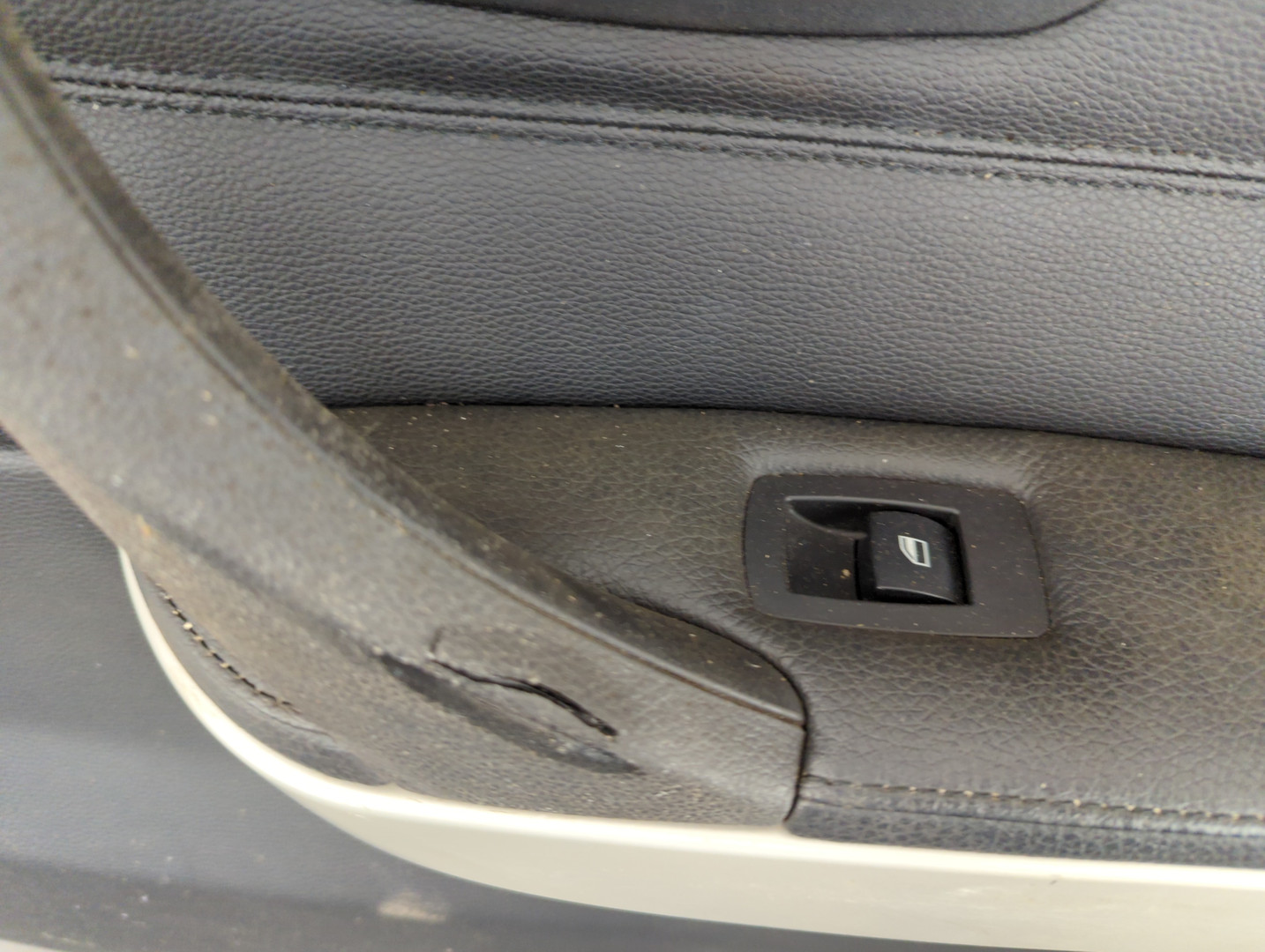 Дверь задняя правая