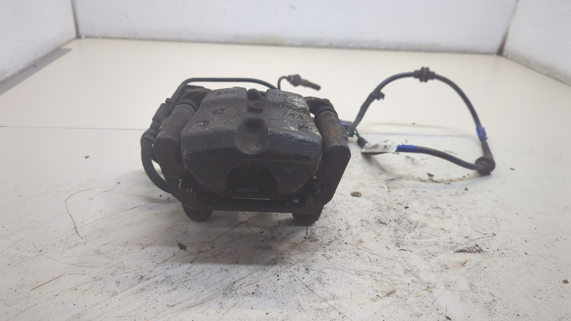 Суппорт задний левый