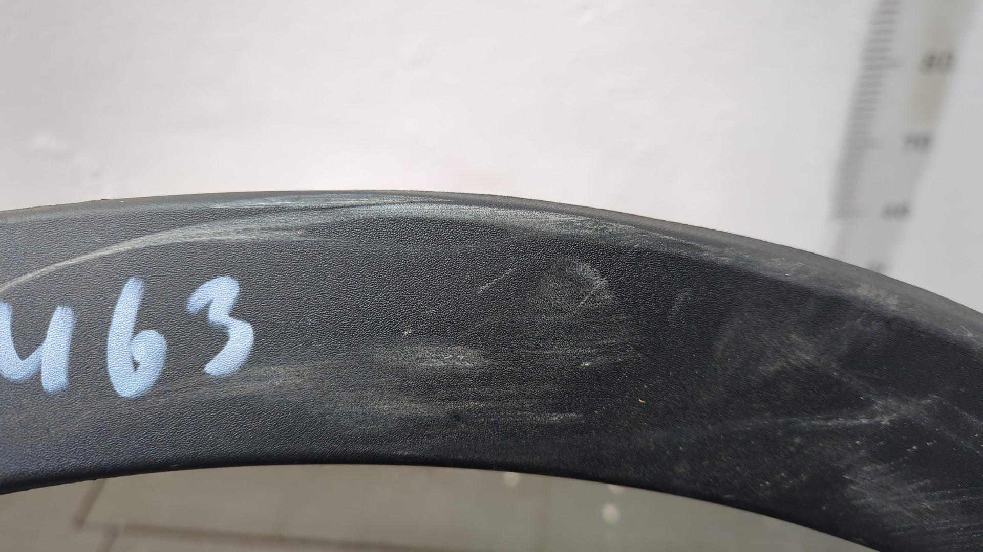 Молдинг заднего крыла правого